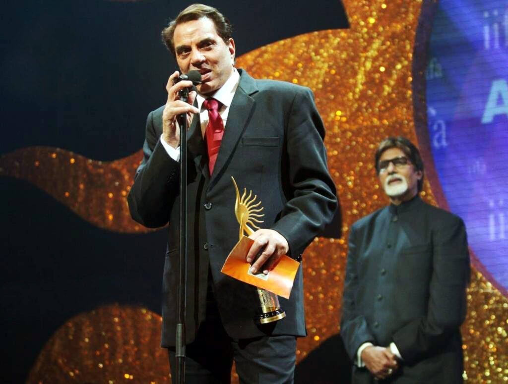 Dharmendra Awards and Achievements.