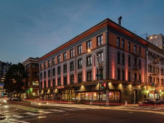 Exterior view of a downtown San Francisco hotel